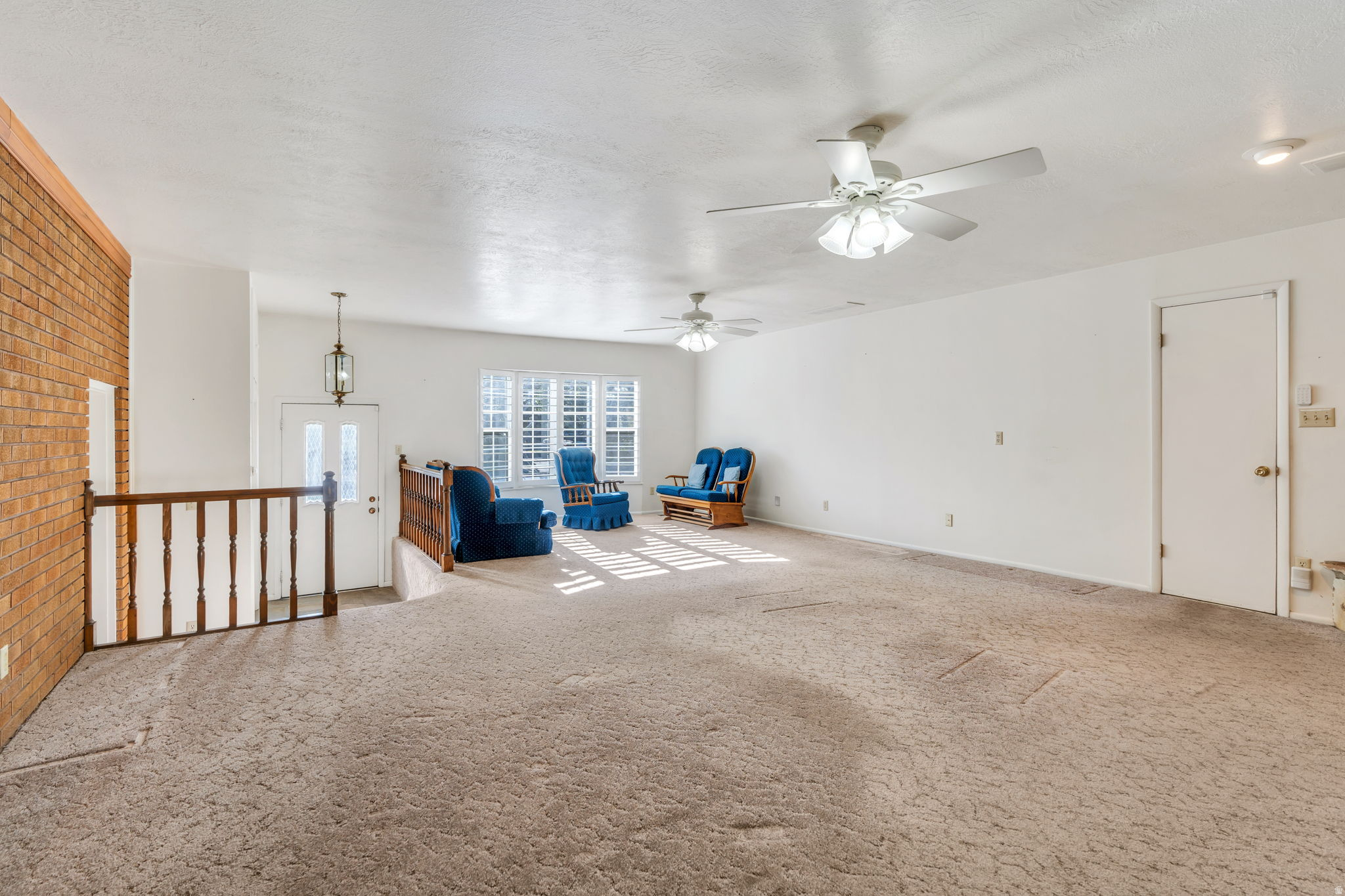 DIXON ACRS. - Residential