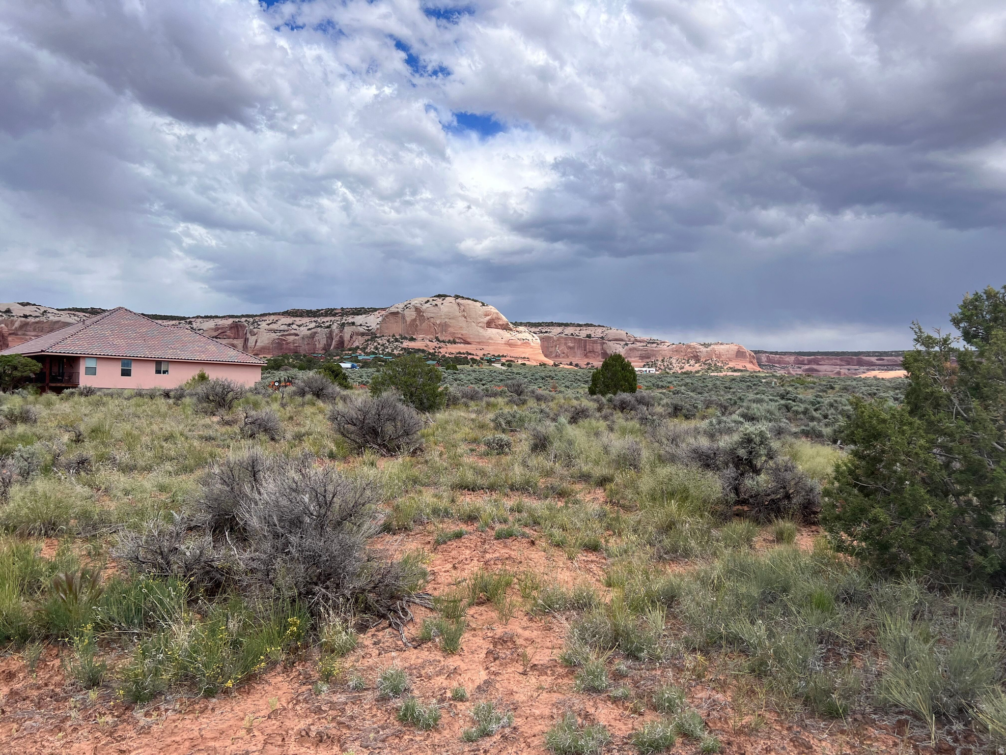 WILSON ARCH RESORT - Land