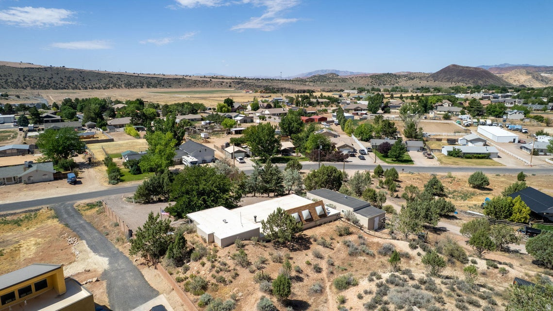 DIAMOND VALLEY ACRES - Residential