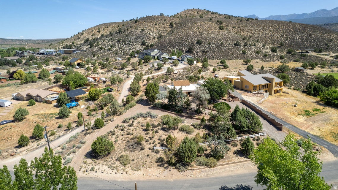 DIAMOND VALLEY ACRES - Residential
