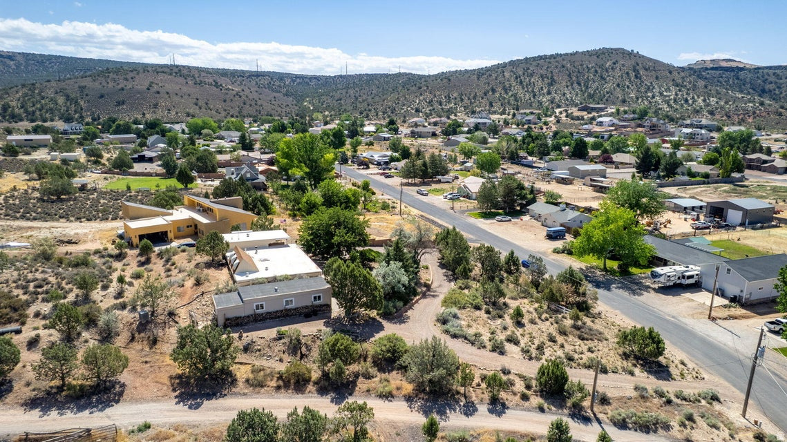 DIAMOND VALLEY ACRES - Residential