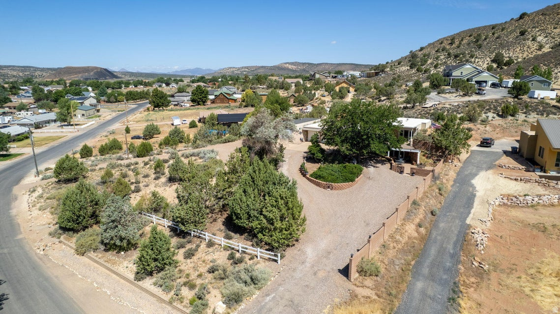 DIAMOND VALLEY ACRES - Residential