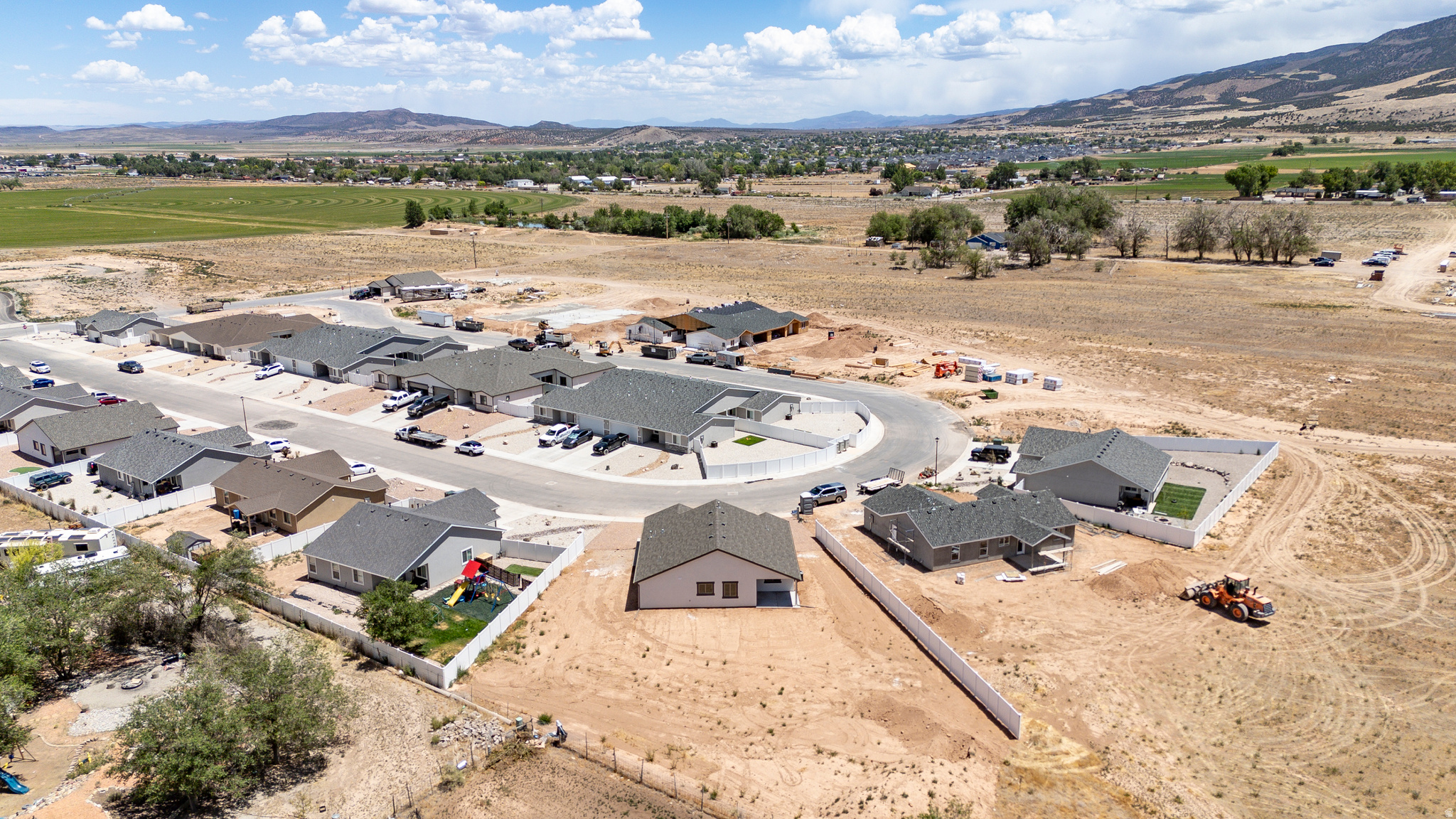 HAWKS LANDING - Residential