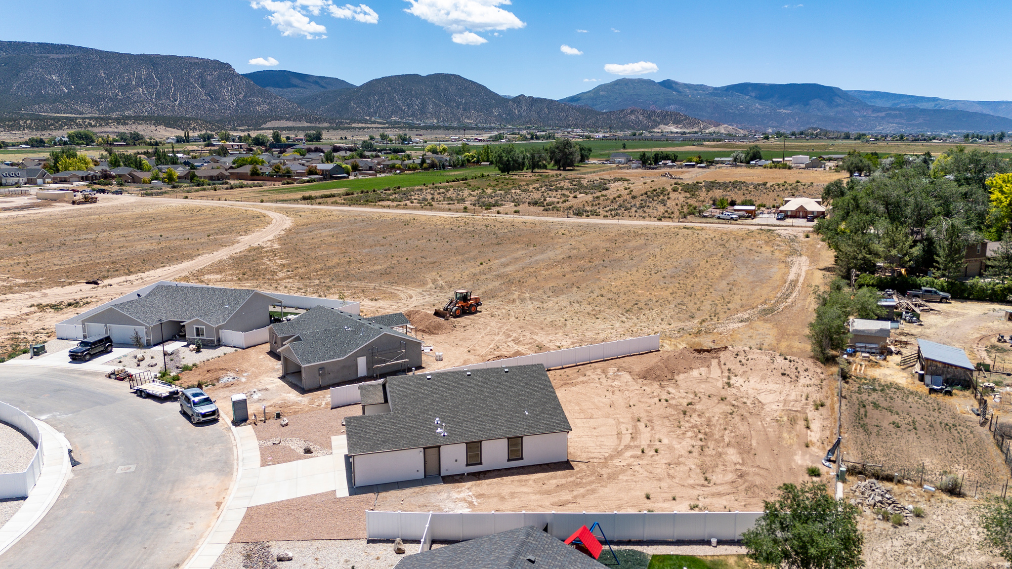 HAWKS LANDING - Residential