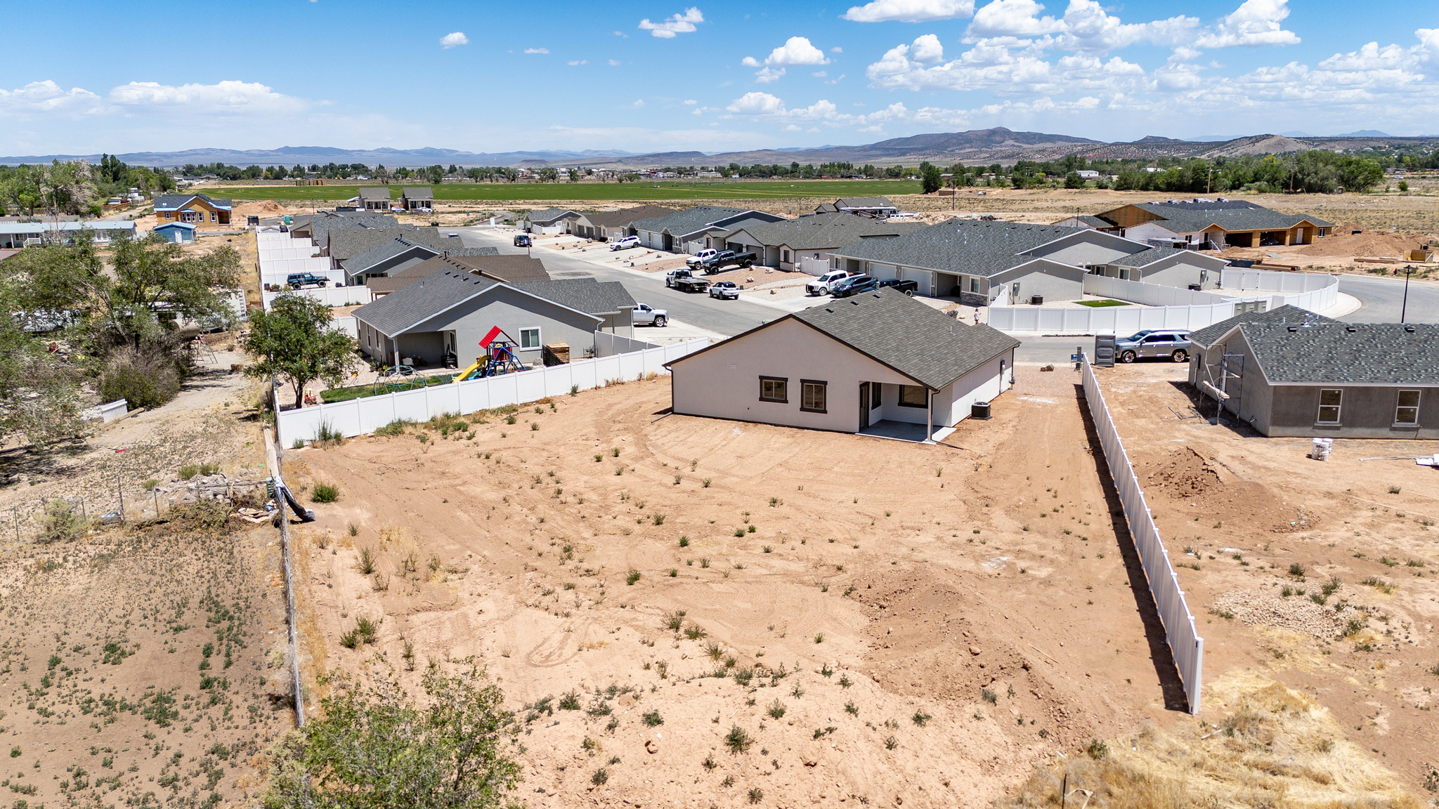 HAWKS LANDING - Residential