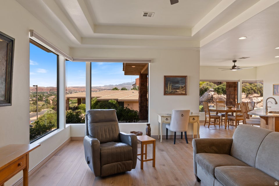SPYGLASS HILL EST - Residential