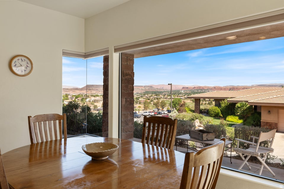 SPYGLASS HILL EST - Residential