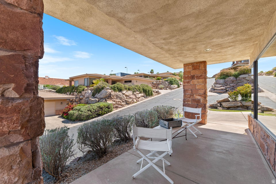 SPYGLASS HILL EST - Residential