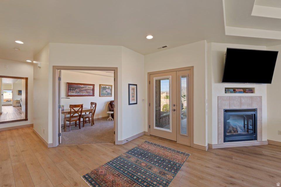 SPYGLASS HILL EST - Residential