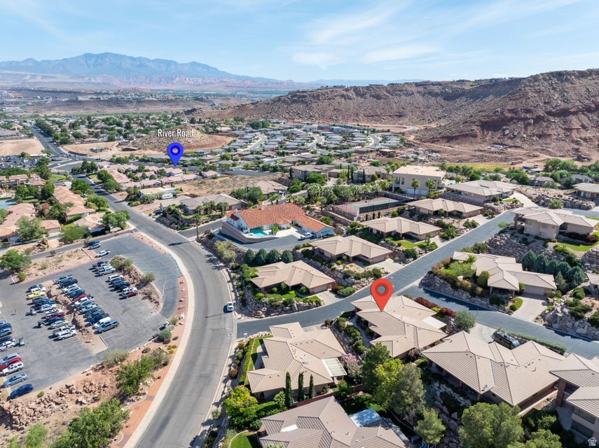 SPYGLASS HILL EST - Residential