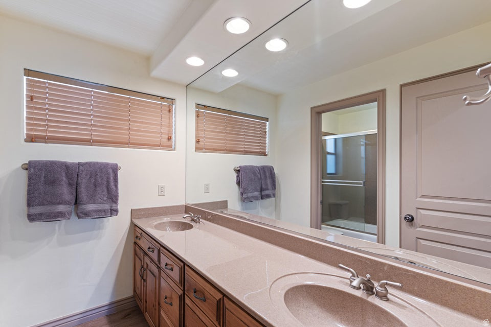 SPYGLASS HILL EST - Residential