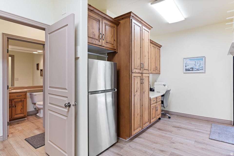 SPYGLASS HILL EST - Residential