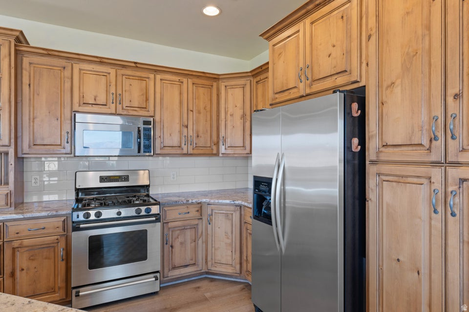 SPYGLASS HILL EST - Residential