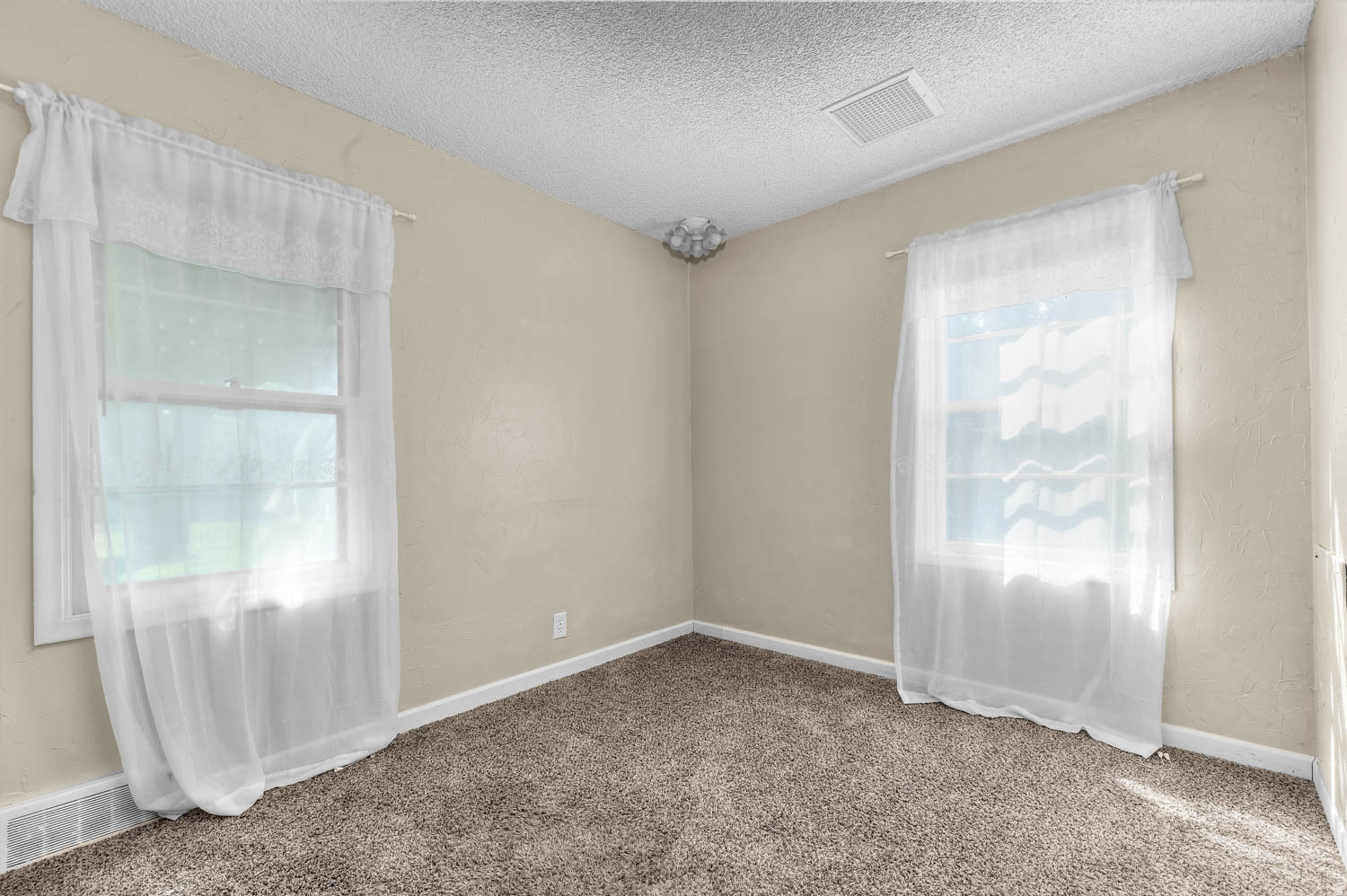 OQUIRRH HILLS - Residential