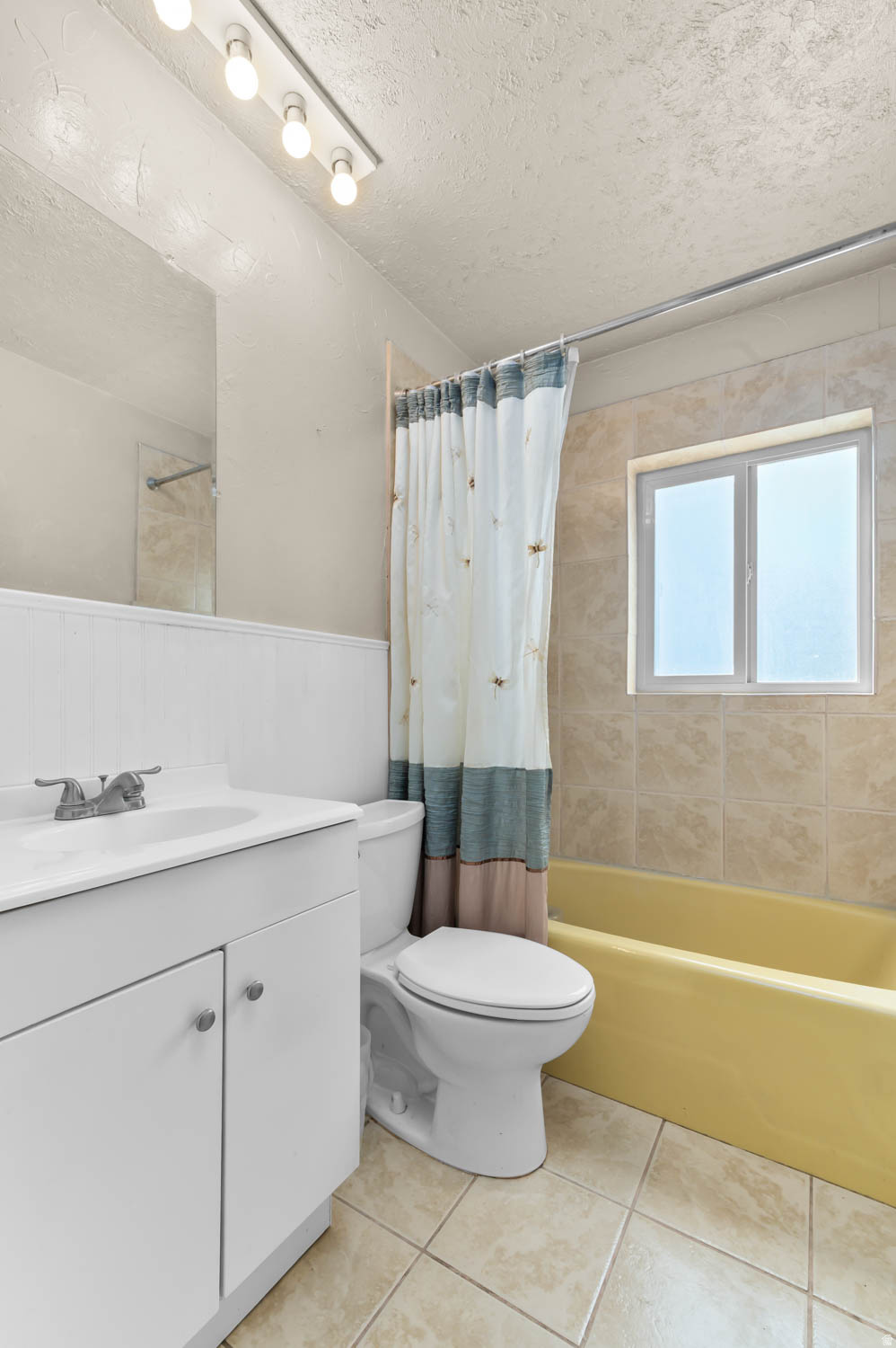 OQUIRRH HILLS - Residential