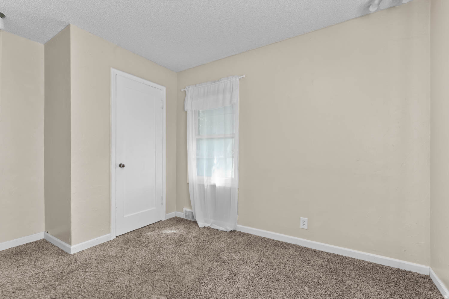 OQUIRRH HILLS - Residential