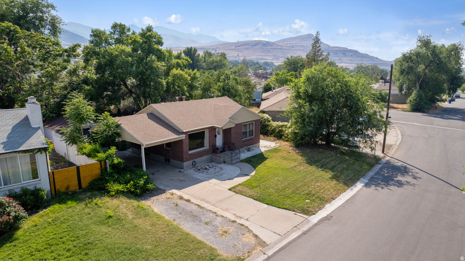 OQUIRRH HILLS - Residential