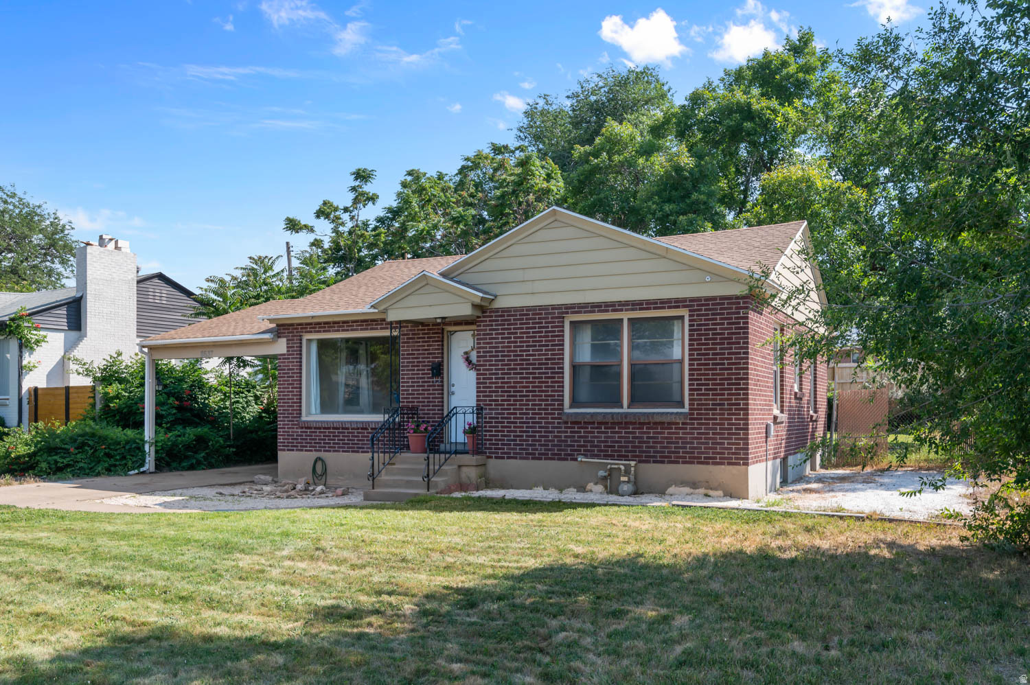 OQUIRRH HILLS - Residential