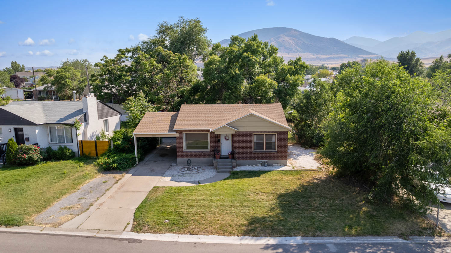 OQUIRRH HILLS - Residential