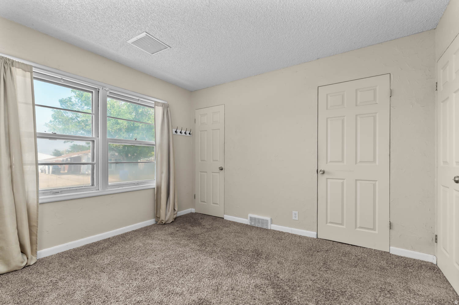 OQUIRRH HILLS - Residential