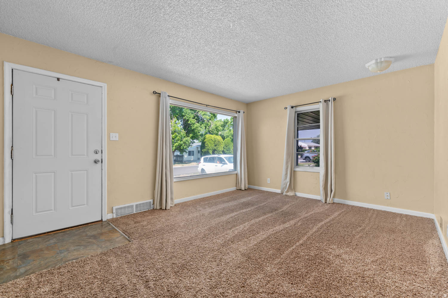 OQUIRRH HILLS - Residential