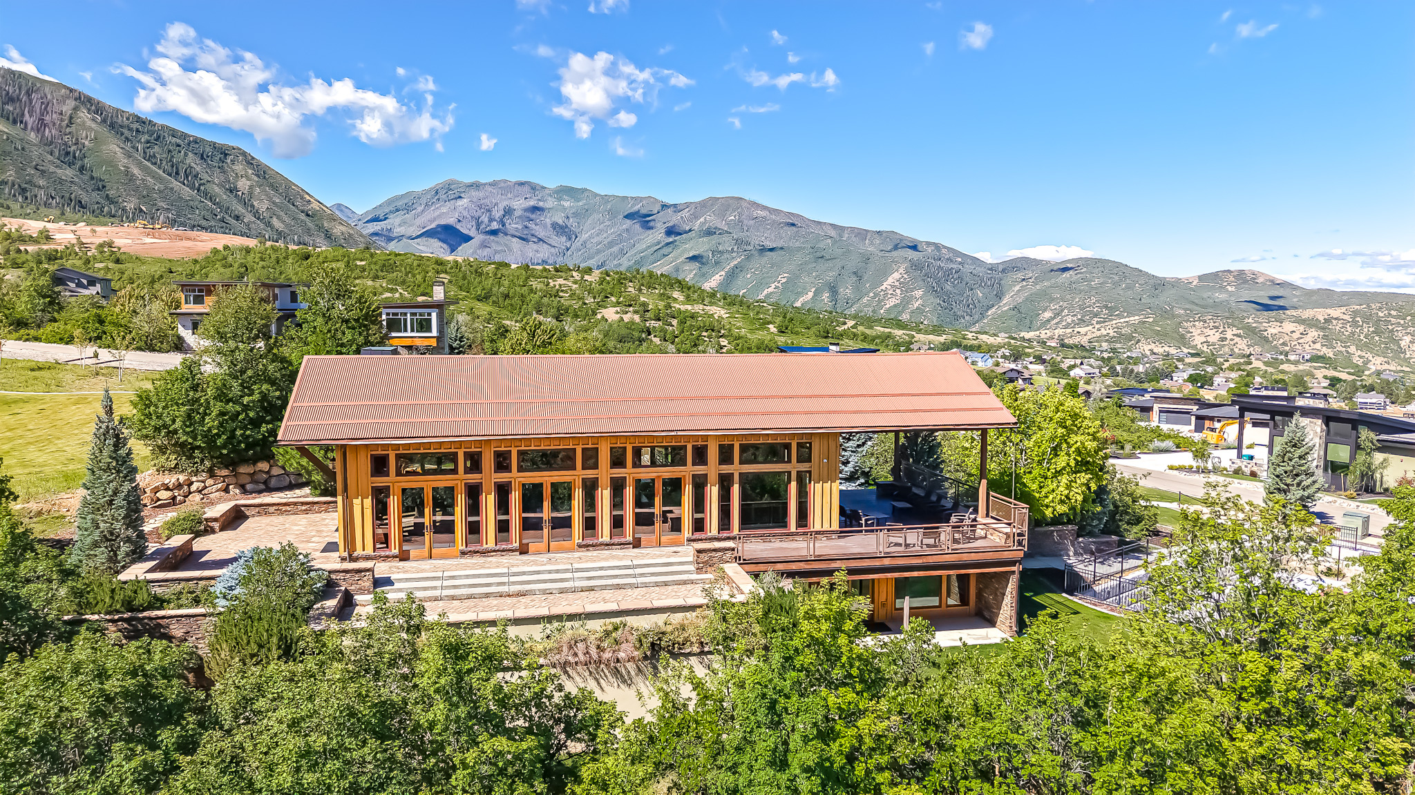 SUMMIT CREEK - Residential