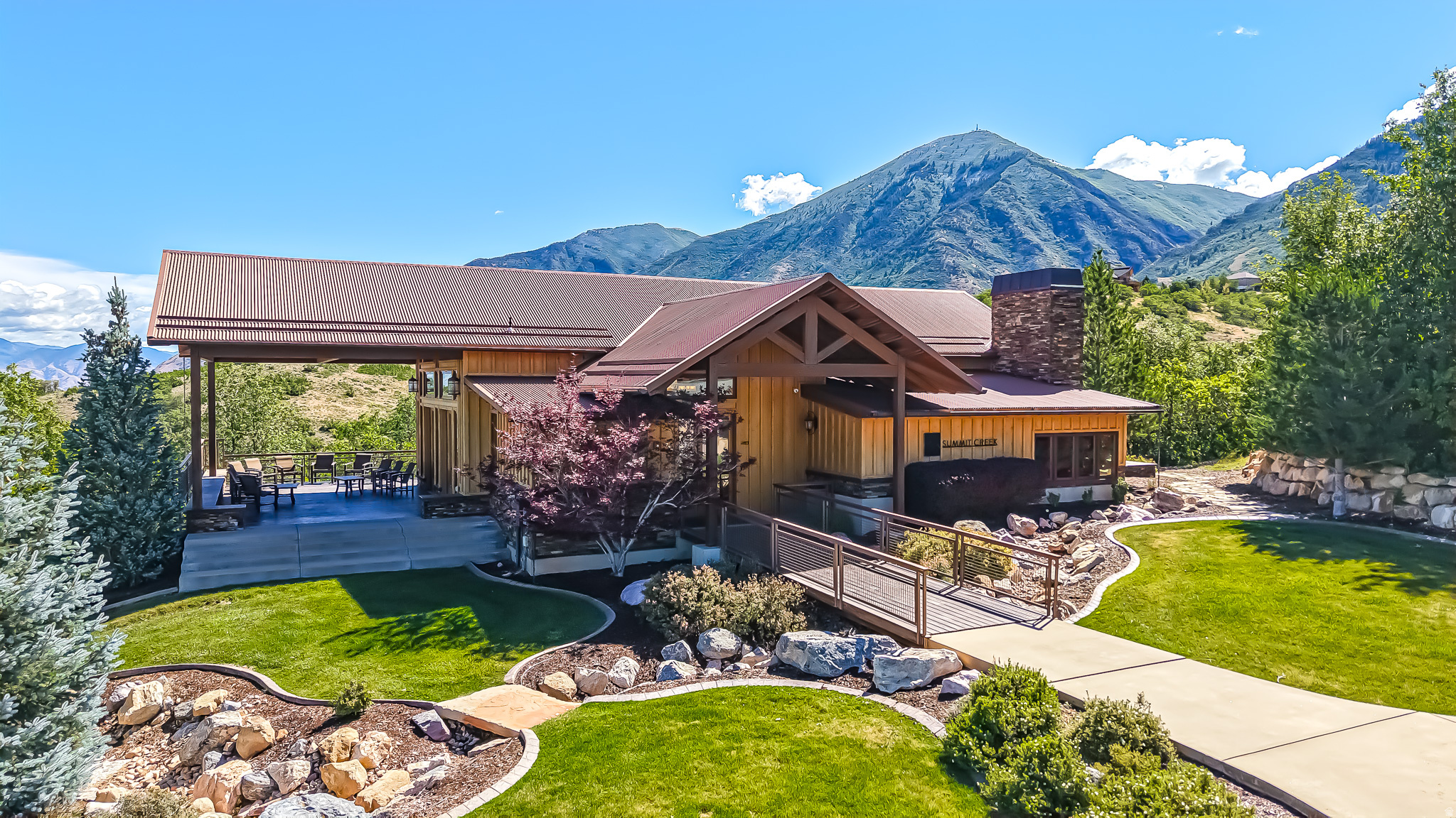 SUMMIT CREEK - Residential