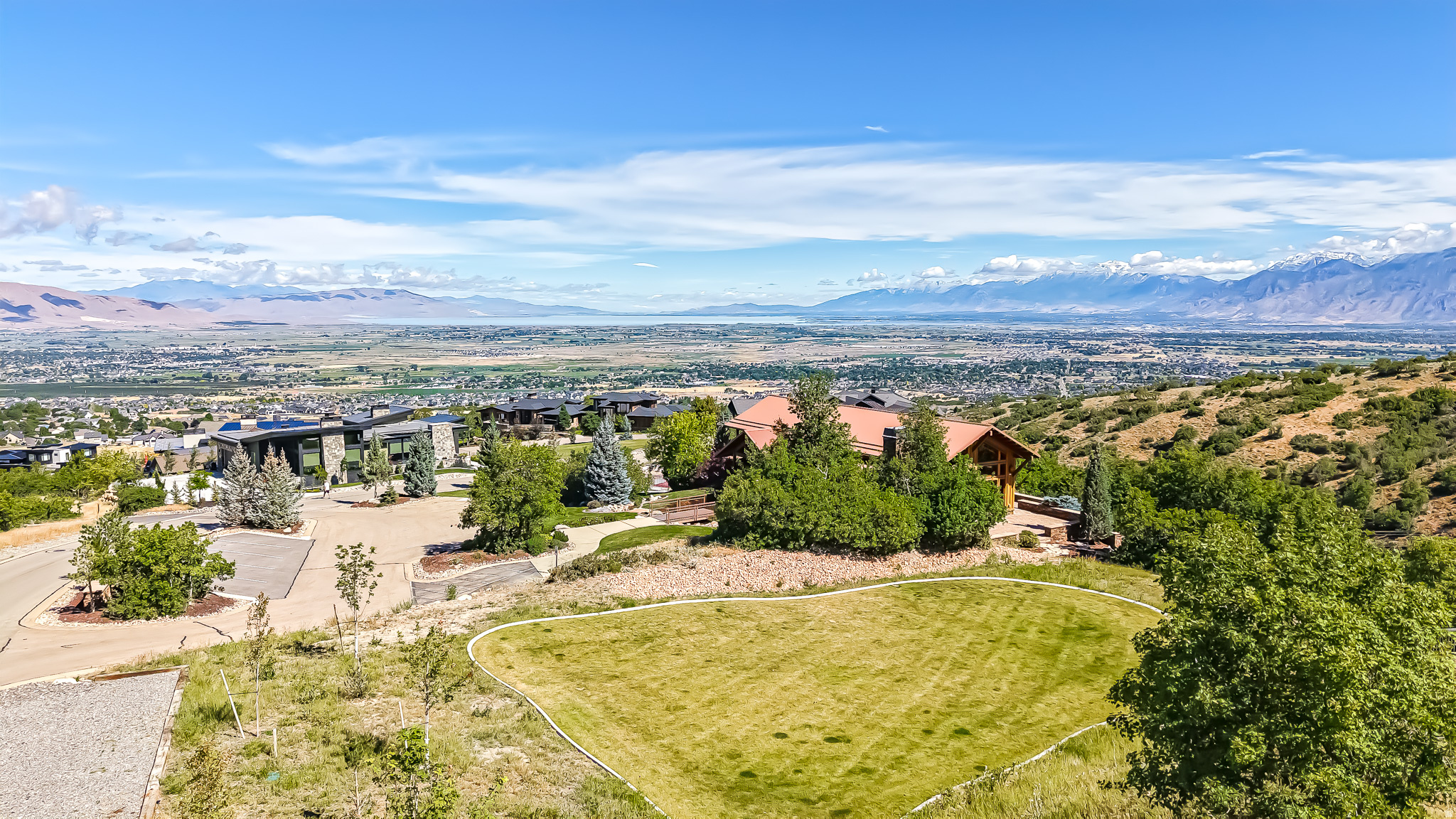 SUMMIT CREEK - Residential