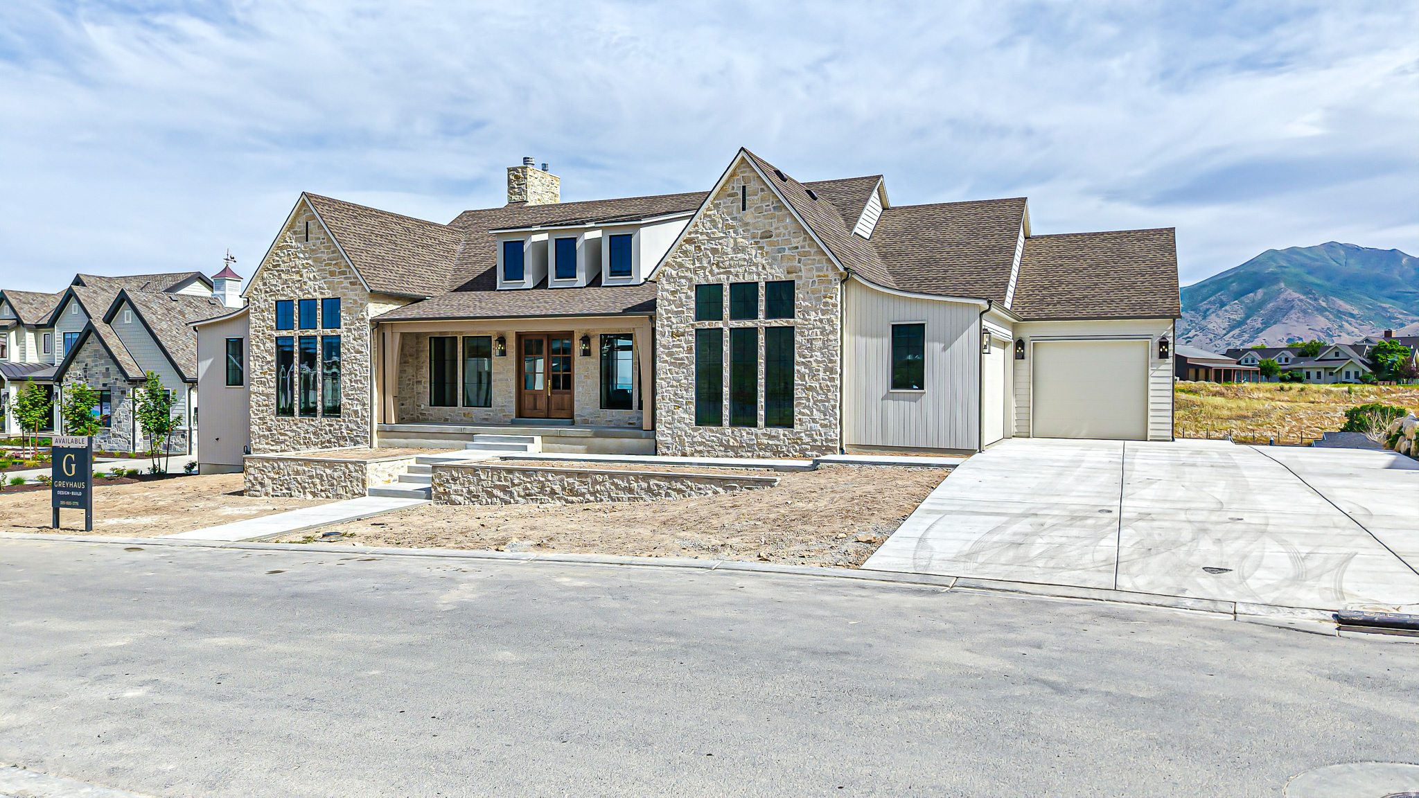 SUMMIT CREEK - Residential