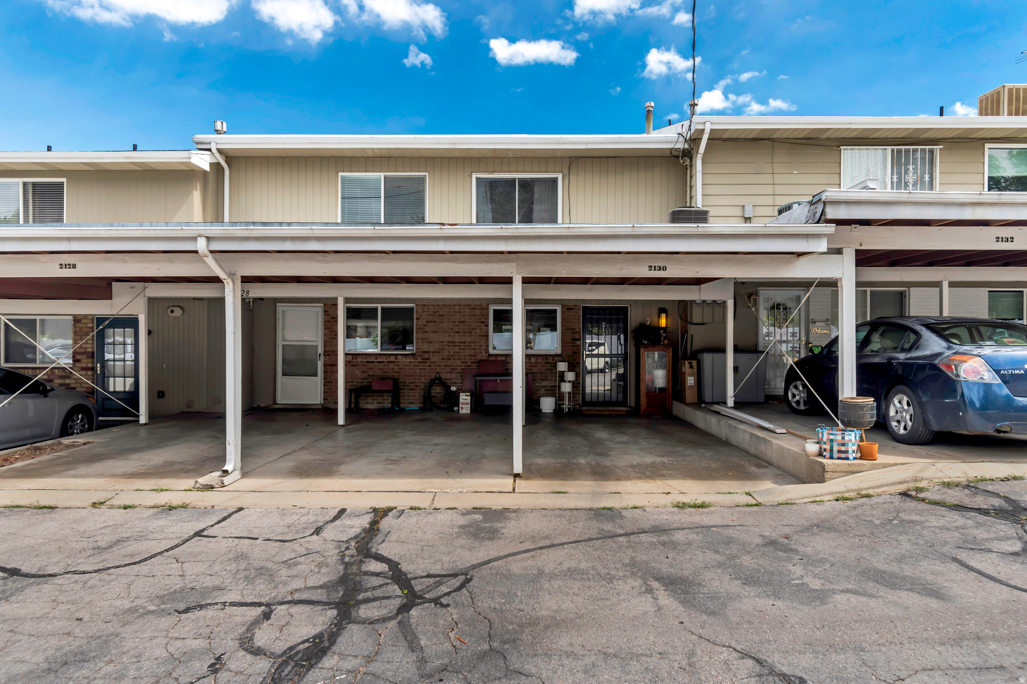 GEORGETOWN SQUARE - Residential