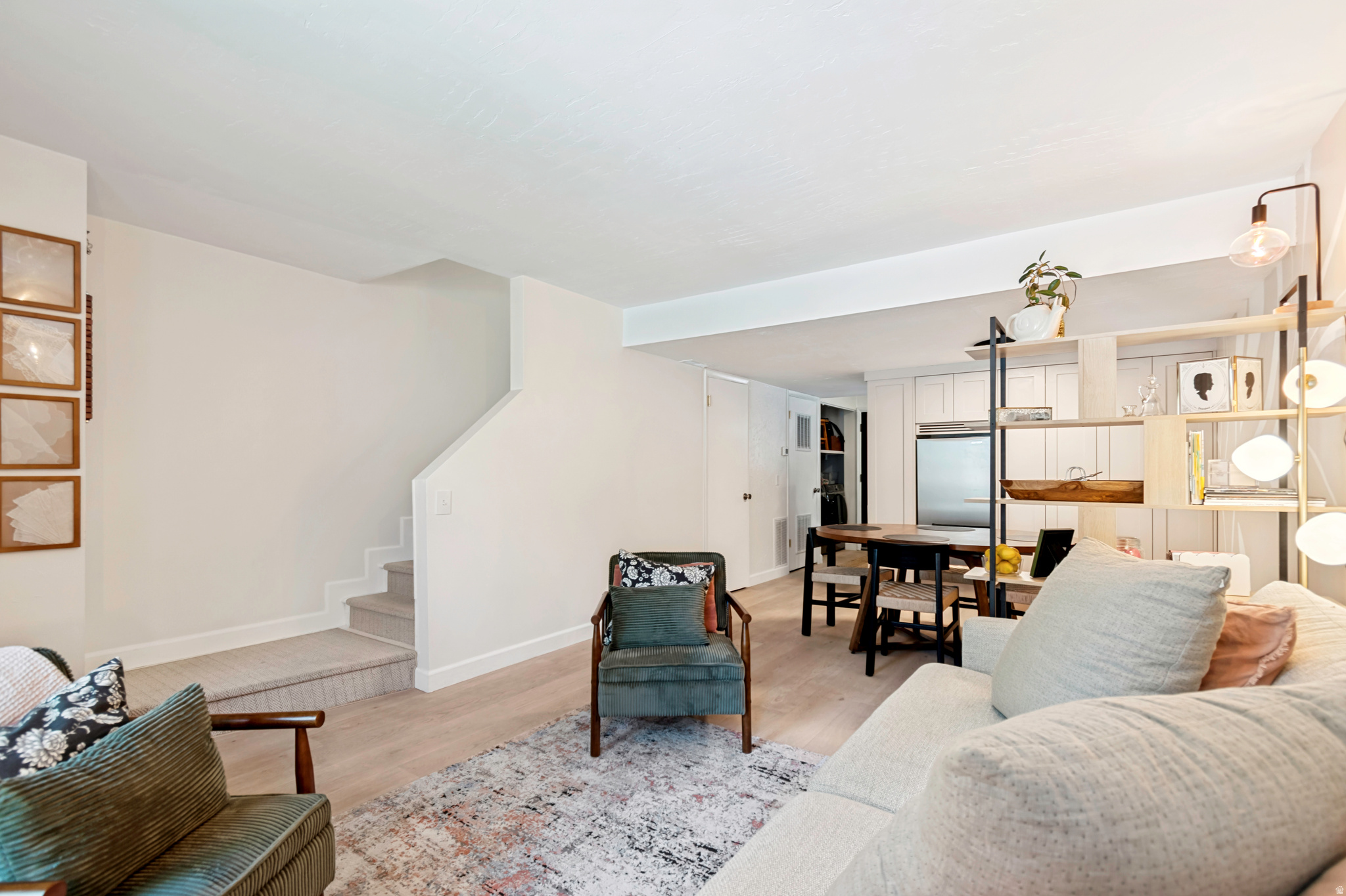 GEORGETOWN SQUARE - Residential