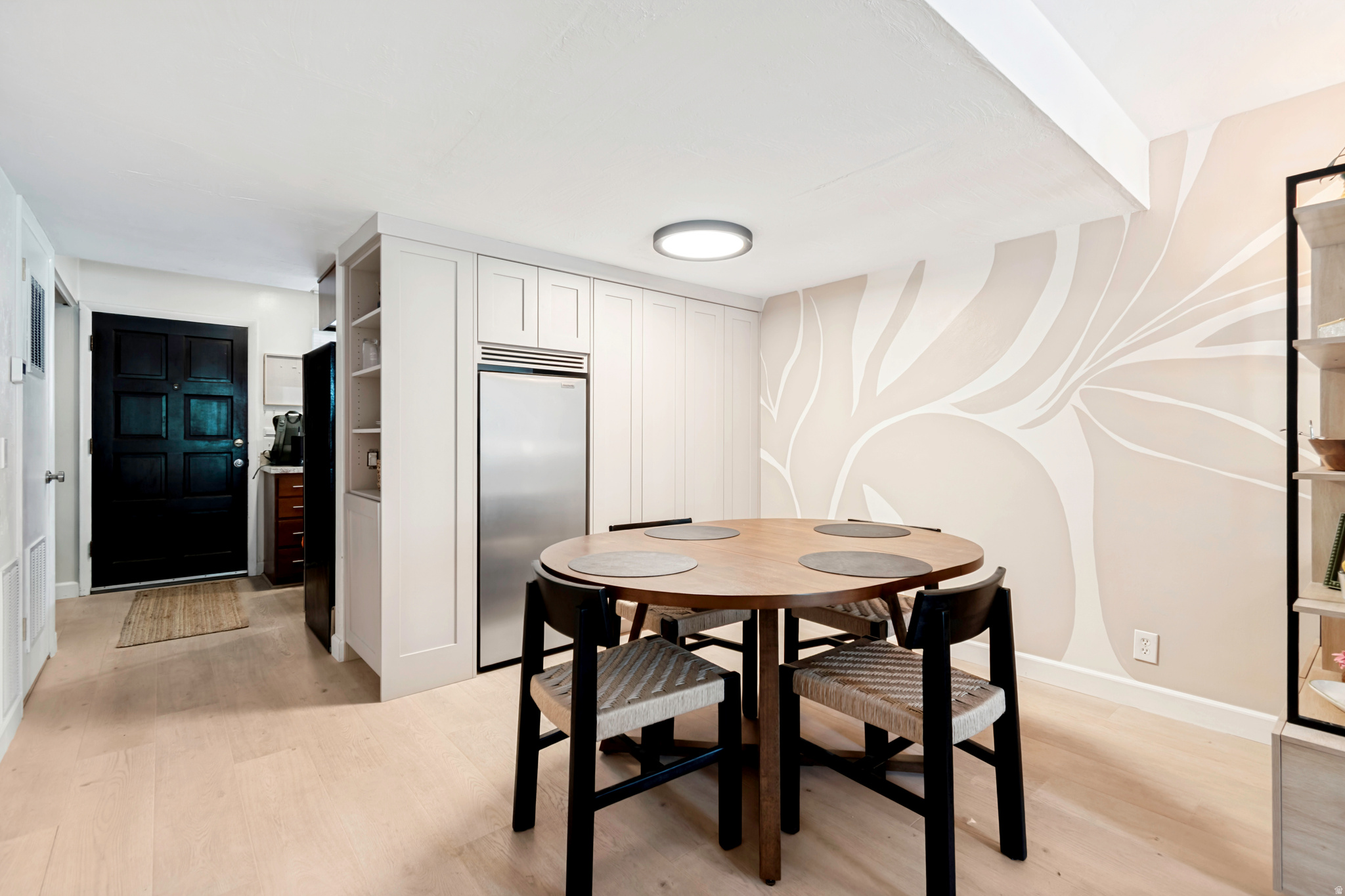 GEORGETOWN SQUARE - Residential