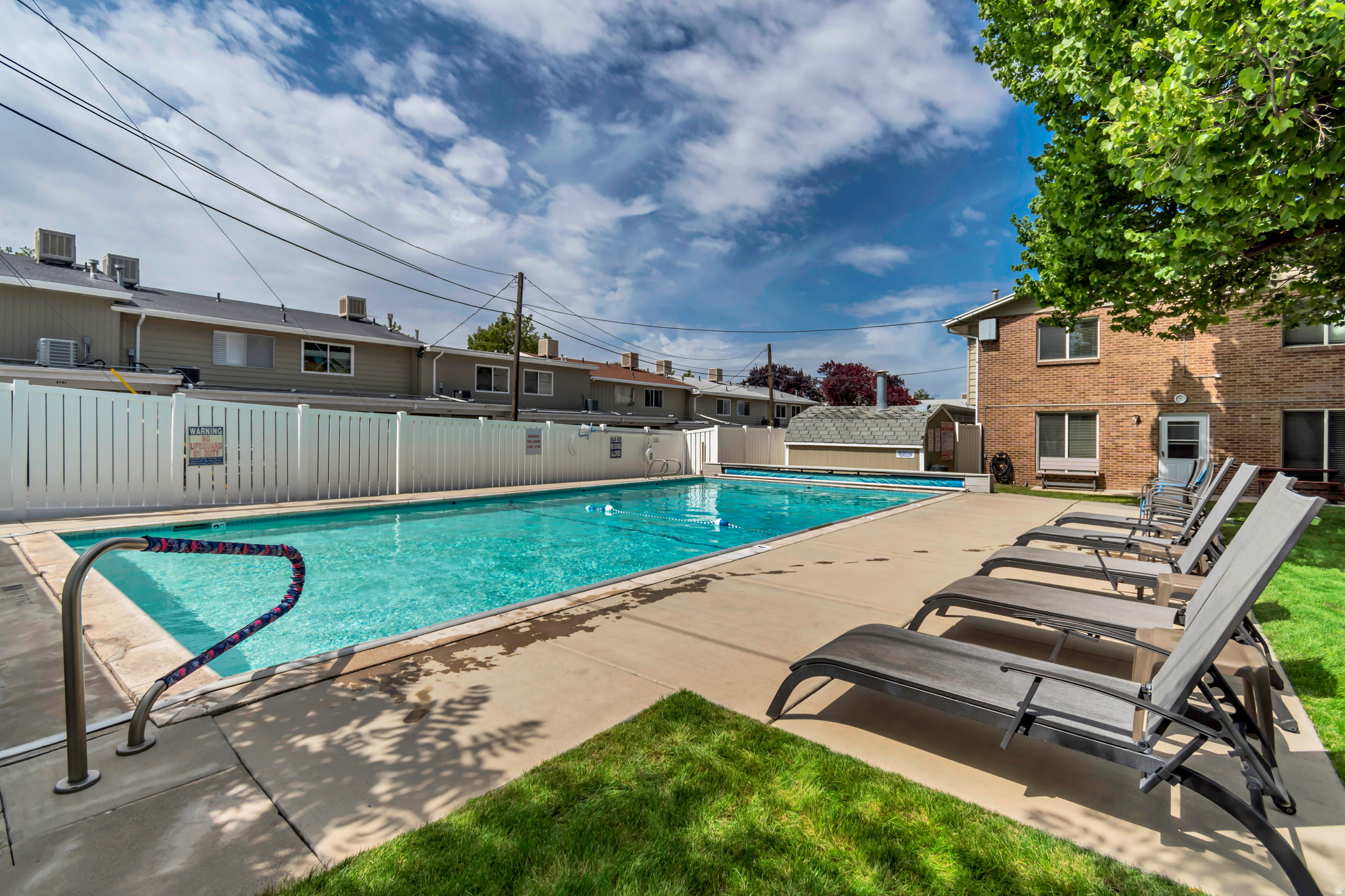 GEORGETOWN SQUARE - Residential