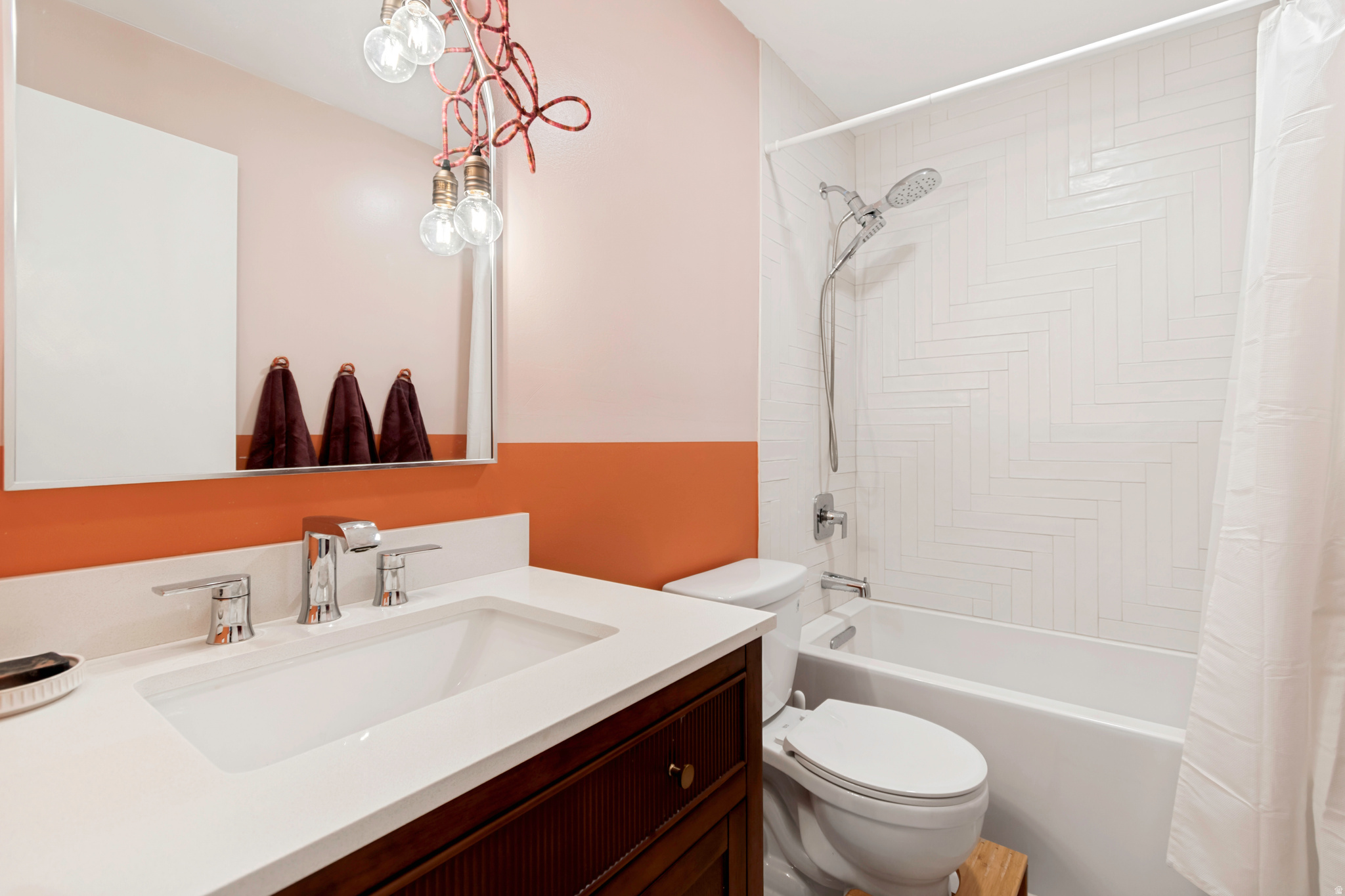 GEORGETOWN SQUARE - Residential