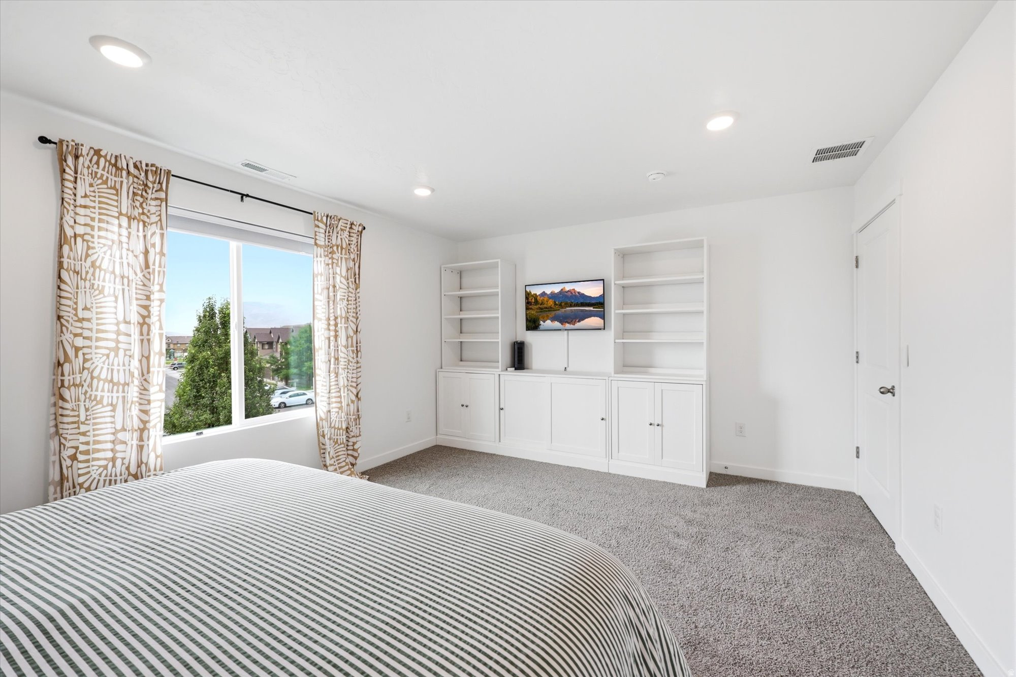 COLD SPRING RANCH - Residential