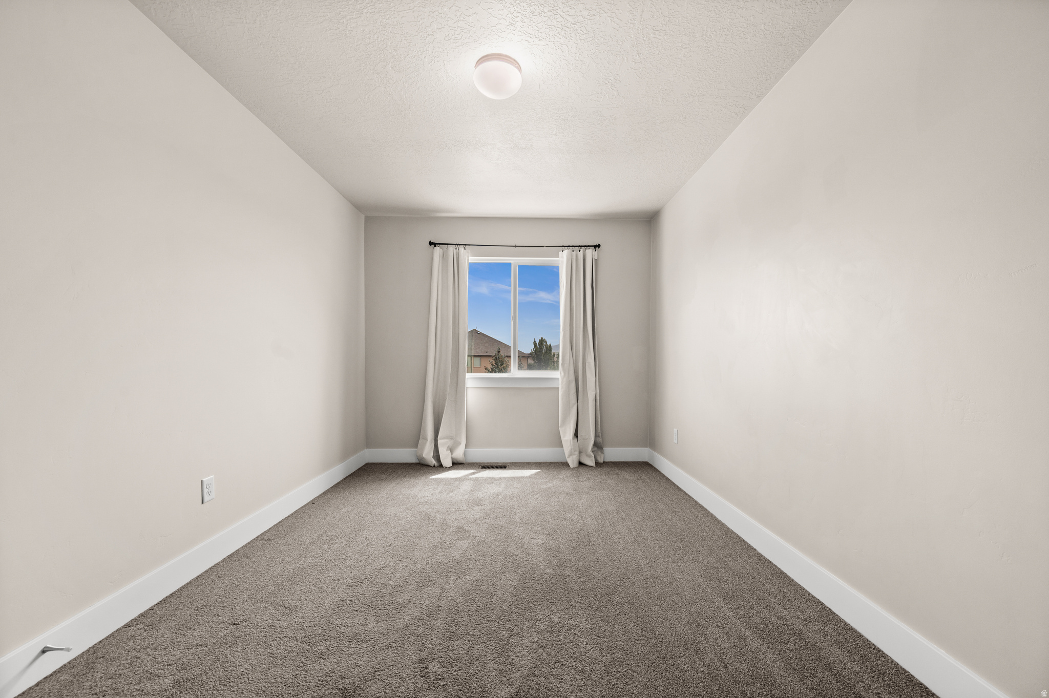 THANKSGIVING MEADOWS - Residential