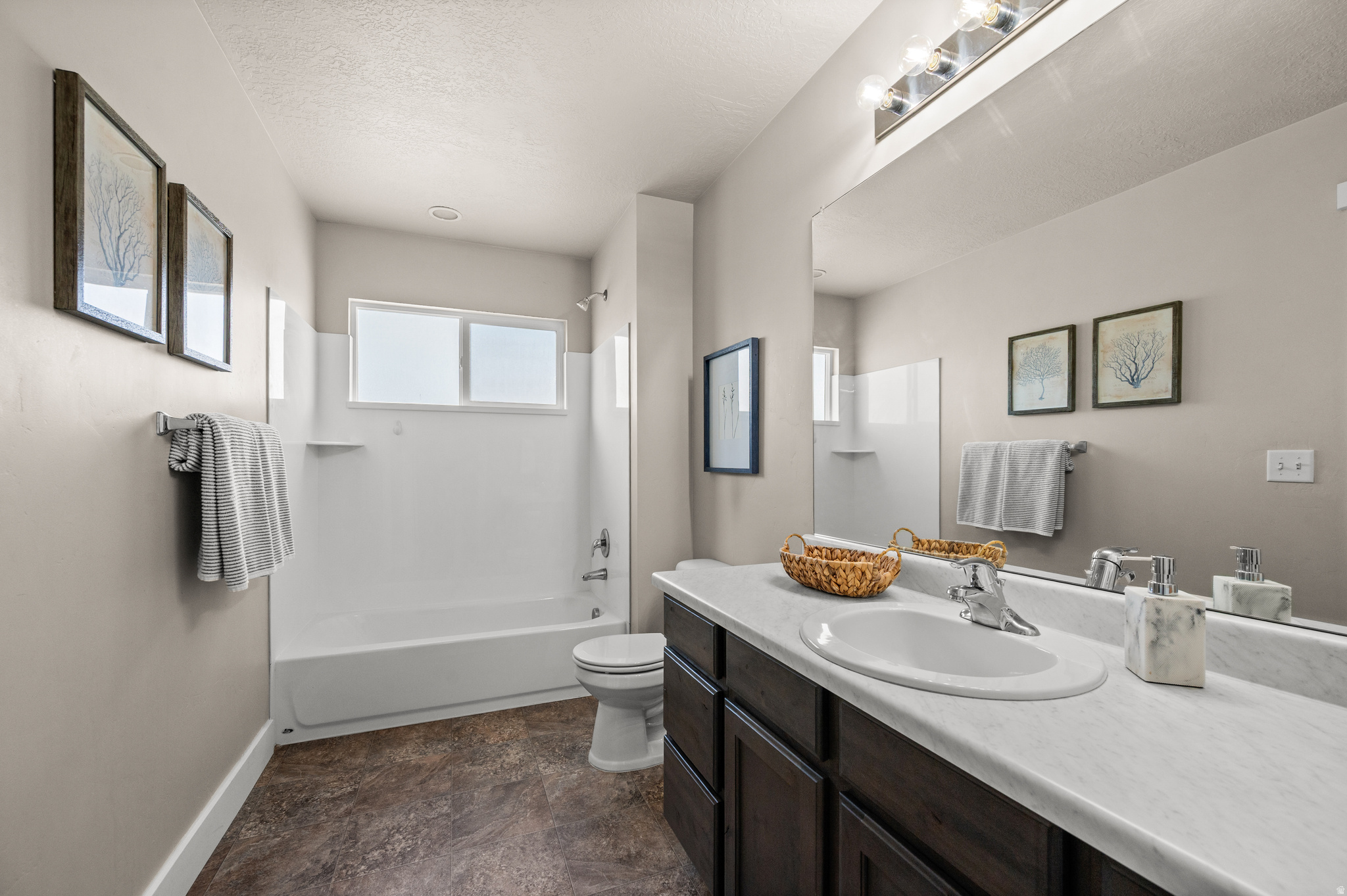 THANKSGIVING MEADOWS - Residential
