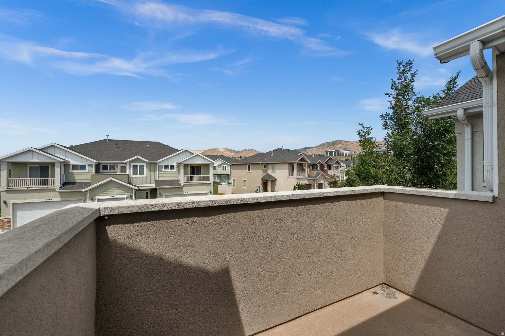THANKSGIVING MEADOWS - Residential