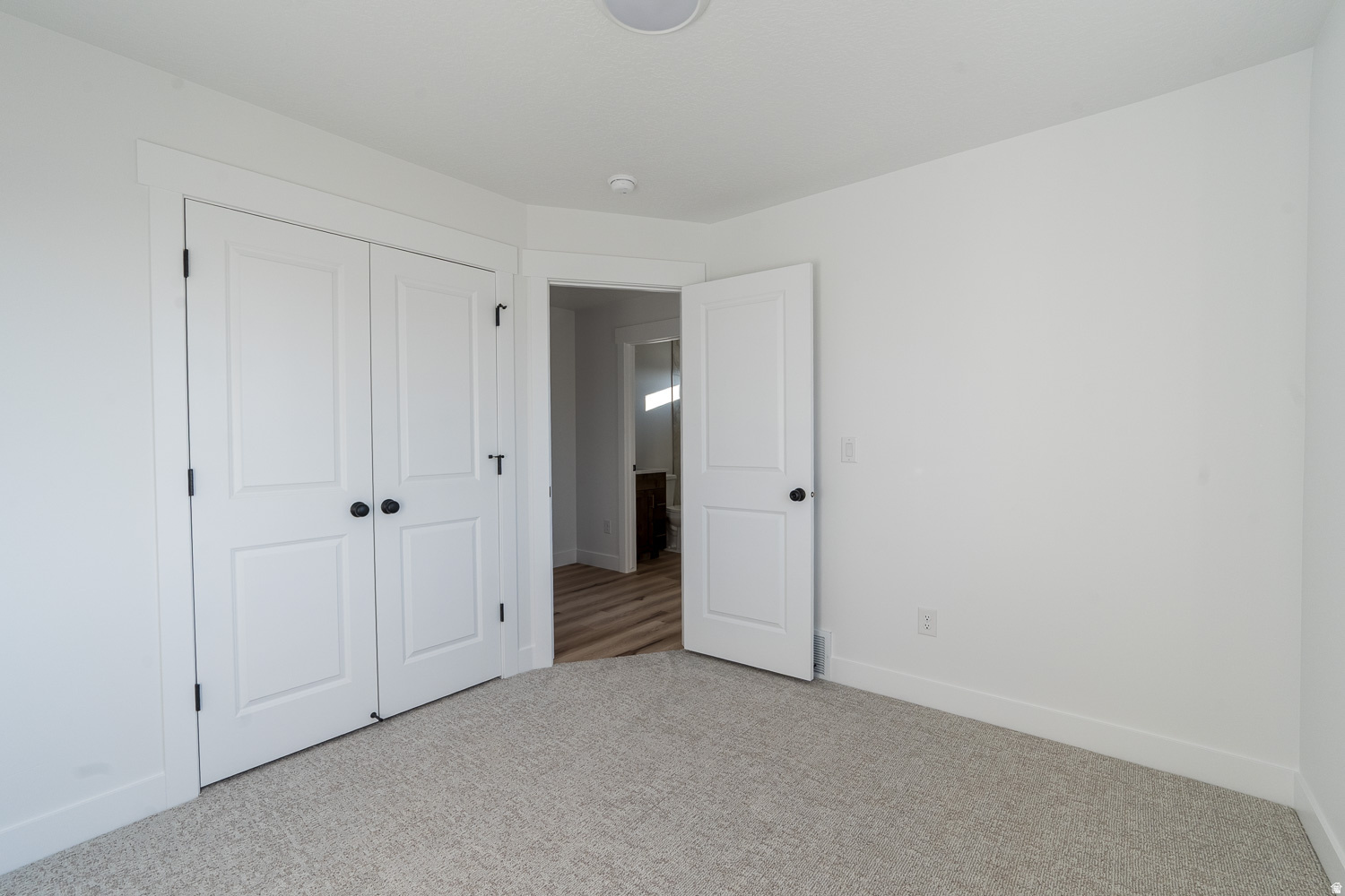 OVERLAKE ESTATES - Residential