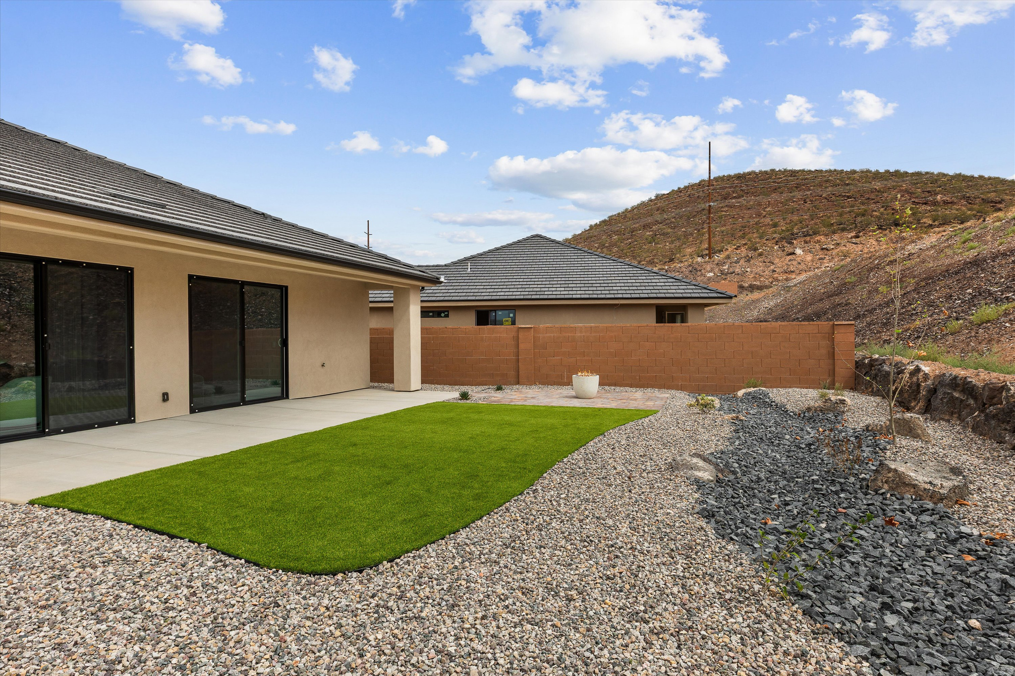 PAINTED SANDS - Residential