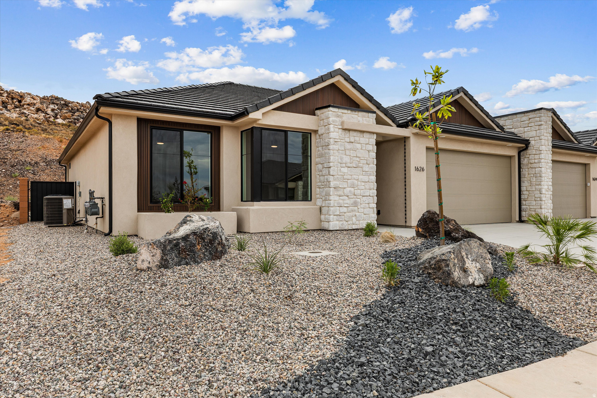 PAINTED SANDS - Residential