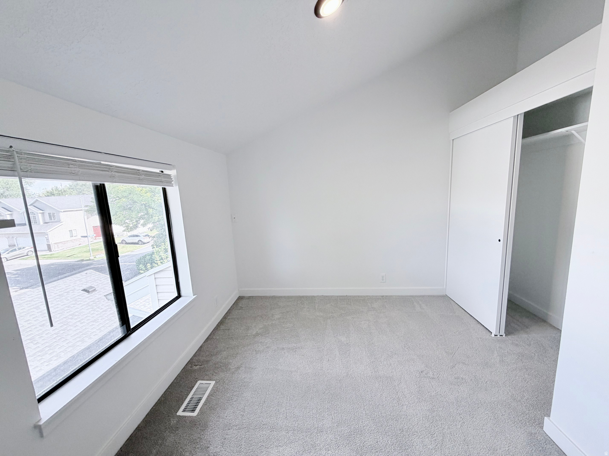 WESTBRIDGE - Residential