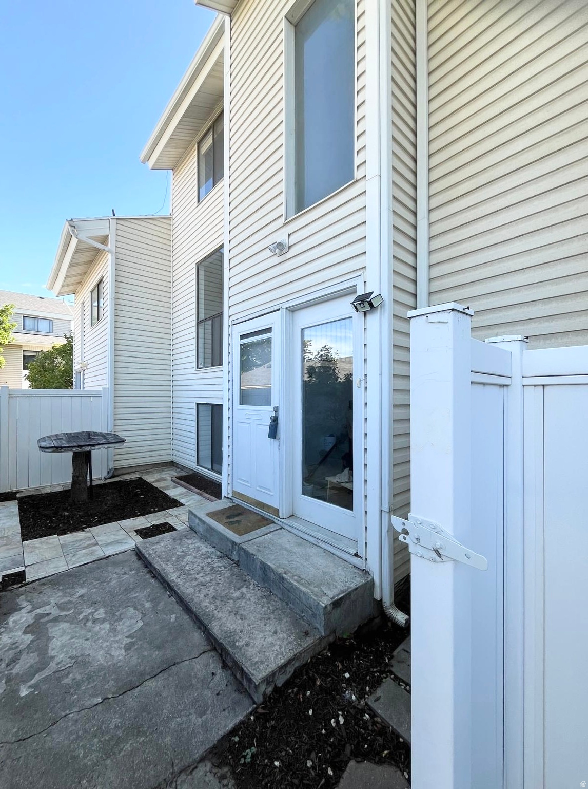 WESTBRIDGE - Residential