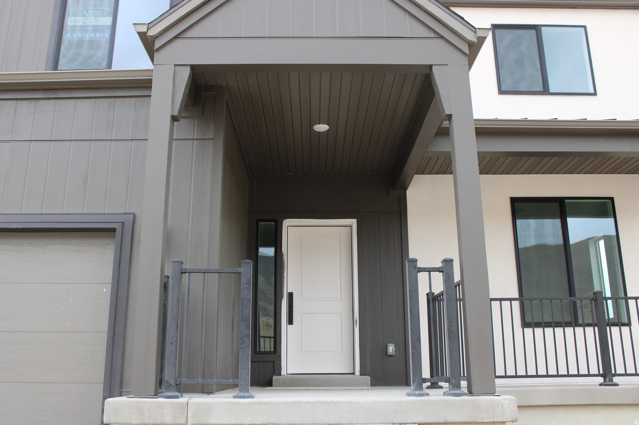 SCARLET RIDGE - Residential