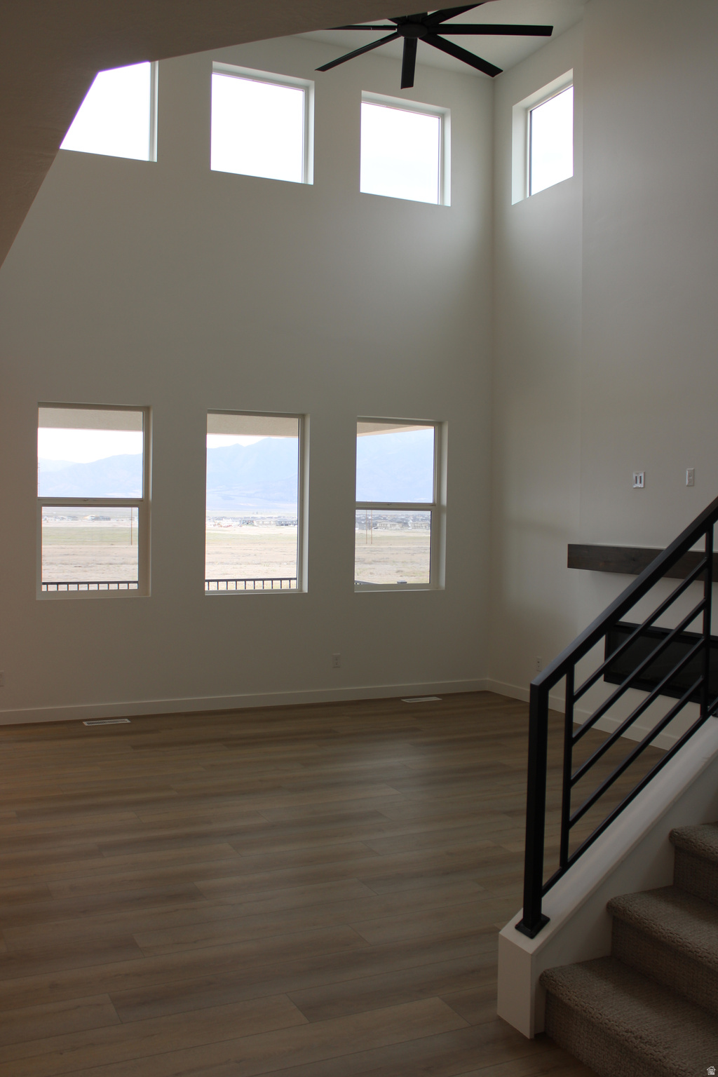 SCARLET RIDGE - Residential