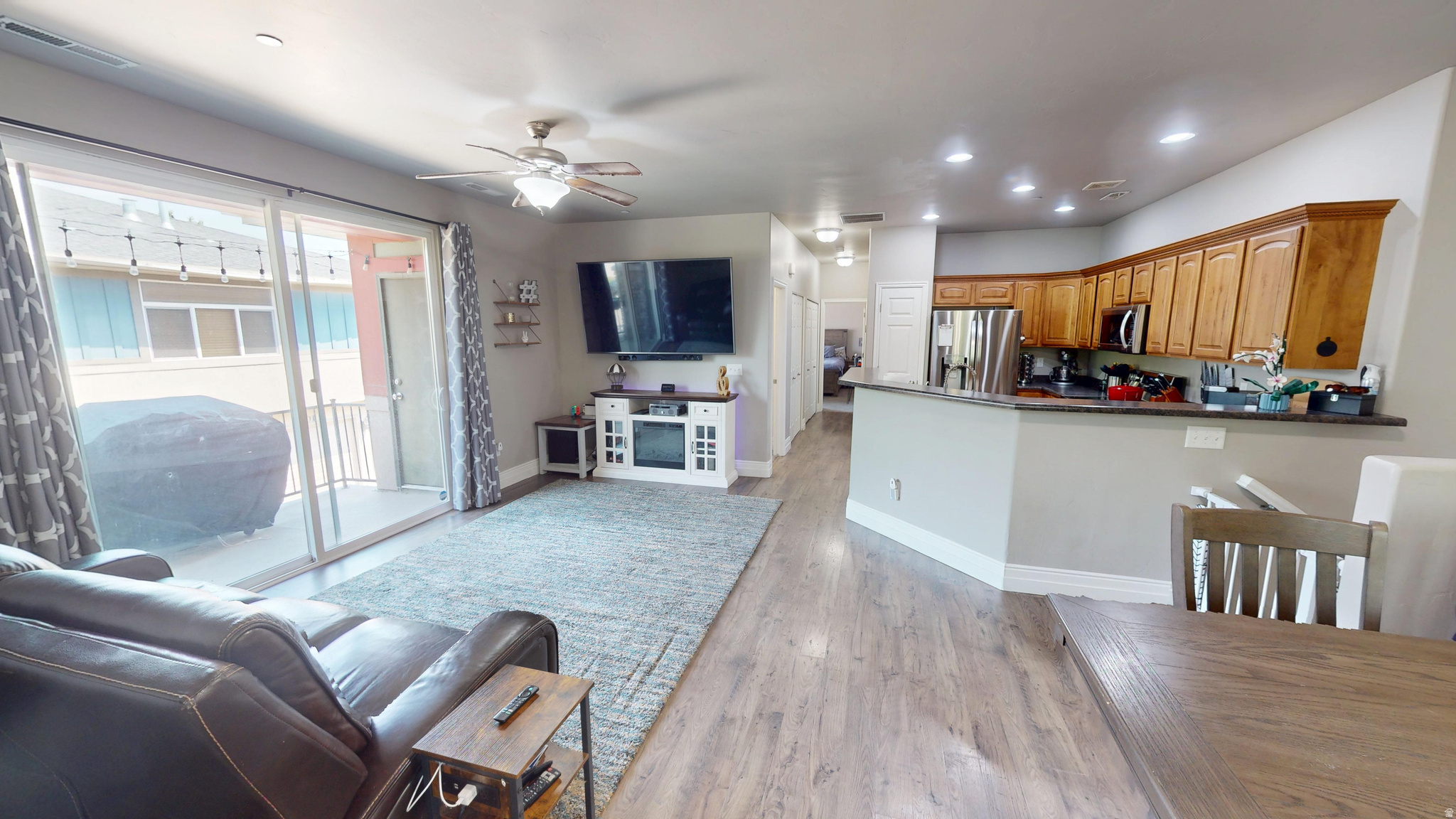 CARRIAGE HOME CONDOMINIUMS - Residential