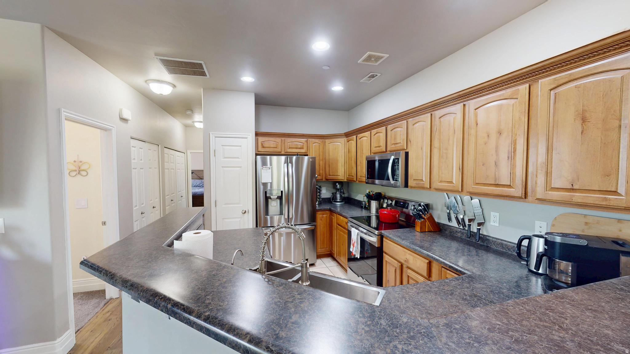 CARRIAGE HOME CONDOMINIUMS - Residential