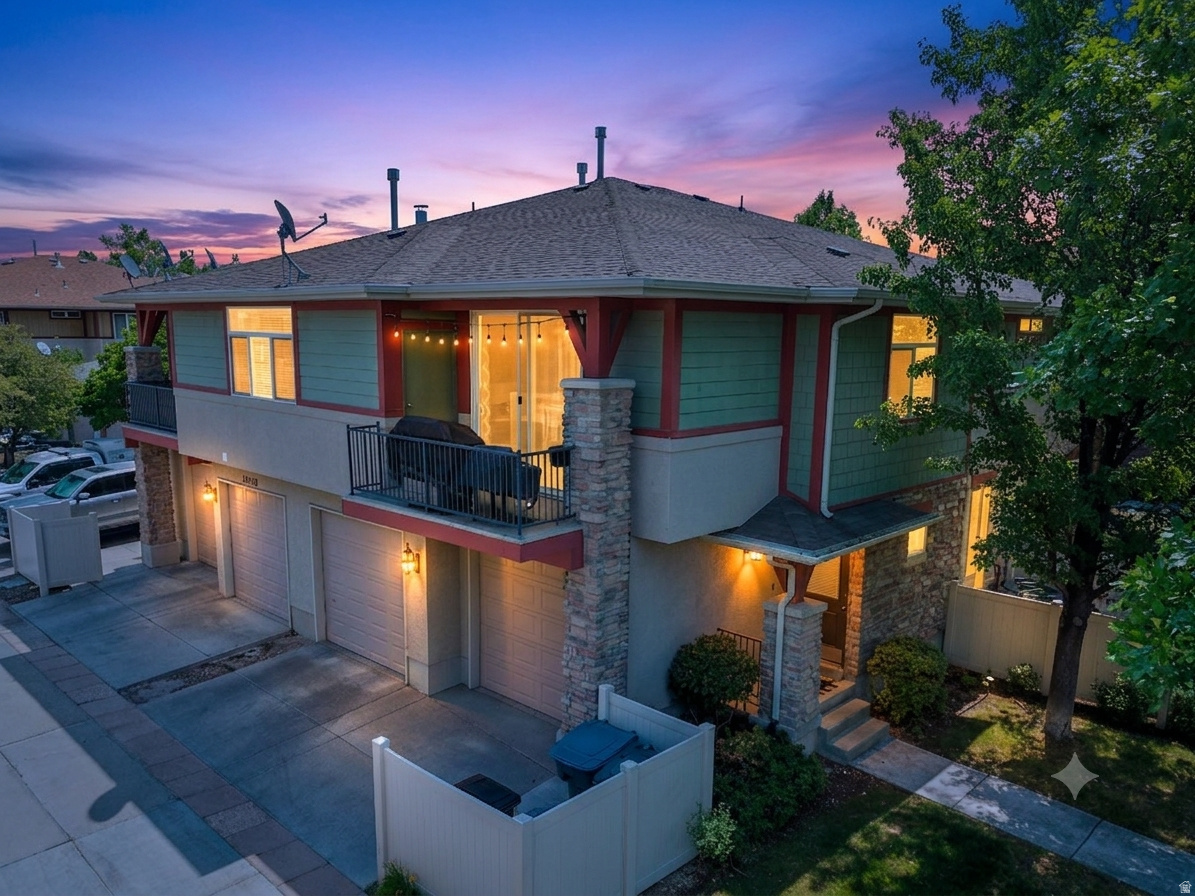 CARRIAGE HOME CONDOMINIUMS - Residential