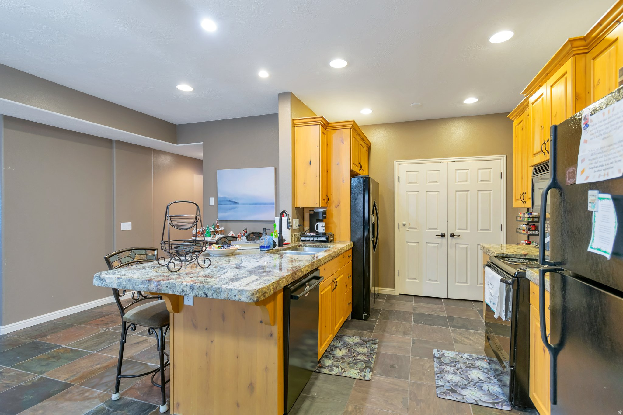 SHADOW MOUNTAIN 2 - Residential
