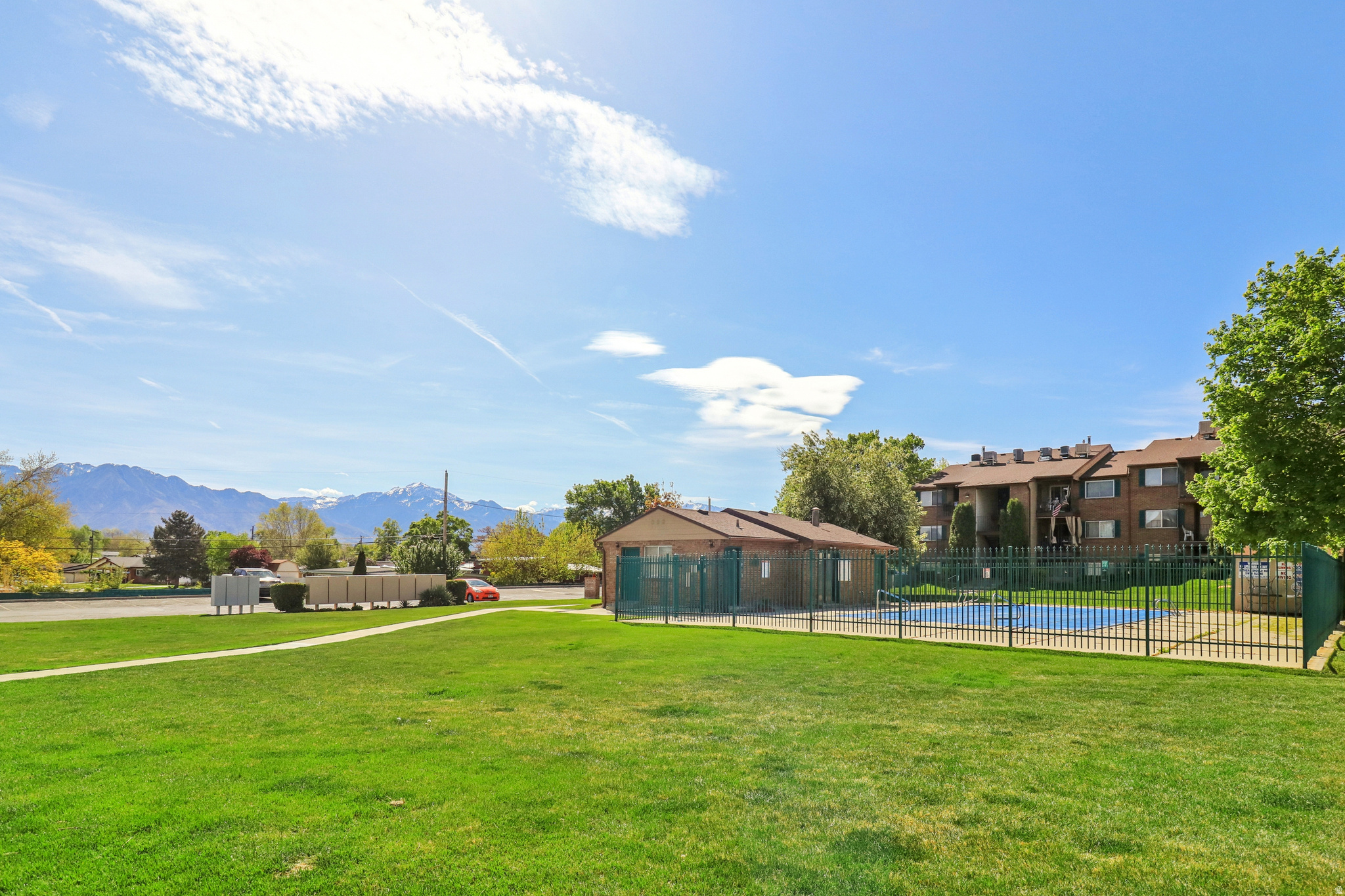 MEADOWS - Residential